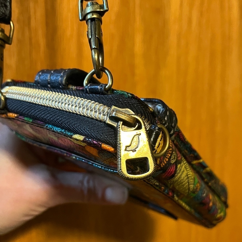Sakroots Vibrant Multicolor Wristlet - Picture 5 of 9